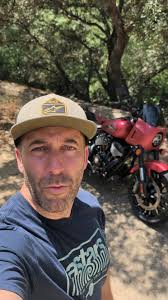 Aquí van algunas de las careterÍsticas más destacadas de la nueva  @indianmotorcyclespain Sport Chieft RT 2025 🔥