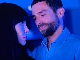 Torn between Lola And Marilyn …. Pros/cons ?