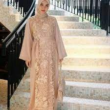 Seperti model baju dress muslim wanita terbaru yang ada di atas semakin menarik dengan warna yang cerah. Jual Dress Brokat Modern Gaun Pesta Kota Yogyakarta Kirana Distro Tokopedia