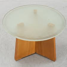 Tänk dig att du behöver ett nytt soffbord, så du börjar söka efter  soffb . A Swedish Modern Glass Coffee Table Mid 20th Century Bukowskis