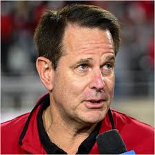 Indiana is pouring an unprecedented amount of money into its football  program as Curt Cignetti turned the team around in one year. A massive war  chest of money is being put together.