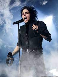 Pin On Gerard Way Childhoodlove