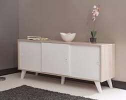Ce buffet large et contemporain en bois massif offre de nombreux rangements. Buffet 3 Portes Chene Blanc Cielterre Commerce