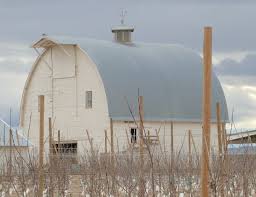 Hip roof barns there is nothing more picturesque than an established farmsite with an original hip roof barn standing tall. Gothic Arch Barn Wikipedia