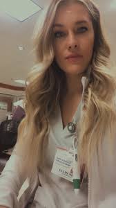 Nurse with 10 years of experience in various roles