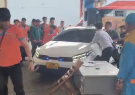 Bắt khẩn cấp tài xế Trần Văn Quốc SN 2000 - Người quan sát