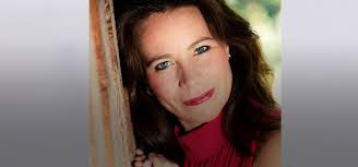 Peggy Steiner's Instagram, Twitter & Facebook