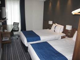 For your rate options, please input your dates. Breakfast Area Picture Of Holiday Inn Express Manchester City Centre Arena Tripadvisor