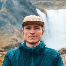 Alex Stead's Instagram, Twitter & Facebook