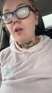 Danielle Hess's Instagram, Twitter & Facebook