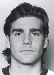 Player photos for the 1989-90 Ottawa 67's at hockeydb.com