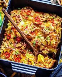 Nudelauflauf Rezept Mit Nachos Mais Und Tomaten Einfach Schnell Und So Lecker In Der Auflaufform Dutch Ov Nacho Auflauf Lebensmittel Essen Nudeln Mit Sosse