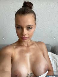 Lara Bttn  lara.bttn.lara  larabttnab18  larabttnn Nude OnlyFans Leaked  Photo 81 - Fapomania!