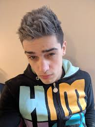 The old proverb, 'clear moon, frost soon' was often used to predict when frosty weather would arrive. Uberdanger On Twitter Made Frosted Tips With Unholy Amounts Of Hair Wax And Flour