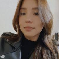 Tamara Mora's Instagram, Twitter & Facebook