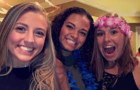 Ellie Finn (@elliefinney8)