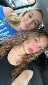 Samantha Cabral's Instagram, Twitter & Facebook