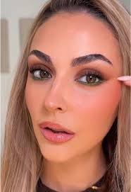 Lápiz de SHEGLAM: Tu Aliado en Maquillaje