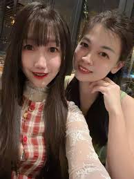 🎄 Gladys Law Family Sisters 🎄 Jingle in Harbin 刘家姐妹花叮叮噹🛷✨在哈爾濱🎅 十二月的我們=  冬天夢幻聖誕Squad 👯‍♀️❄️ #MerryChristmas2025聖誕快樂#叮叮當🎅✨ #Familyfootprint👣👞👠