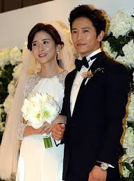 Lee Bo Young And Ji Sung Get Married Lee Bo Young Ji Sung Korean Celebrity Couples