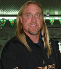 Kevin Greene was a dominating pass rusher for multiple teams but is best  known as a Los Angeles Ram and a Pittsburgh Steeler. A 5 time Pro Bowler, 4  time All Pro