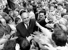 Helmut kohl s'y exprime sans détour, avec franchise et parfois brutalité. Helmut Kohl Chancellor Who Reunited Germany Dies At 87 The New York Times