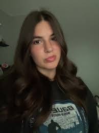 Aubrey Stover's Instagram, Twitter & Facebook