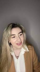 Lottie Bird's Instagram, Twitter & Facebook