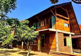 Smp islam cendekia berbasis boarding school/ di cianjur jawa barat// sejak tanggal 18 oktober/ sudah melaksanakan kegiatan belajar mengajar secara tatap muka. Pesantren Bumi Cendekia Yogyakarta Pesantren Laduni Id