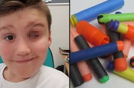 Miris! Bola Mata Anak ini Harus Dikeluarkan Setelah Terkena Peluru Mainan