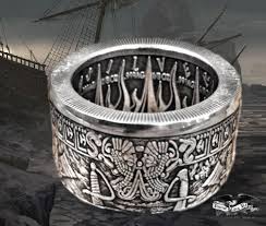 Silver Pieces Of Eight Praedatum In Mundo Latin Antiqued A Predatory World 999 Pure Silver Coin Ring Pirates Of The Caribbean Pieces Of Eight Silver Coin Ring Pure Products