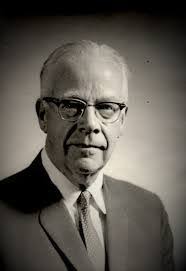 Freida Watts's Instagram, Twitter & Facebook