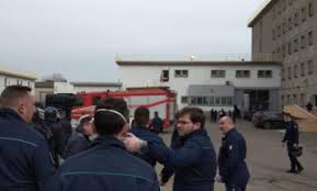 Trasporto pubblico verso casa circondariale nell'area di piacenza. Detenuti Archivi Reggionline Telereggio Ultime Notizie Reggio Emilia Bolognaindiretta