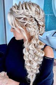 Looking for a cute hairstyle for under your cap? Graduation Hairstyles To Make Your Cap Fit Like A Glove