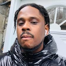 Weimaraner unique behaviors and physical characteristics