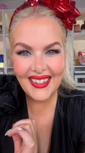 Slay the holidays with this sparkle makeup look that's achievable at any age