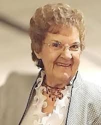 Jean Pinder's Instagram, Twitter & Facebook