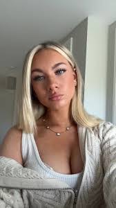 Amber Ansley's Instagram, Twitter & Facebook