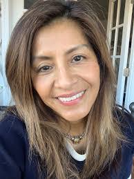 Alicia Erb's Instagram, Twitter & Facebook