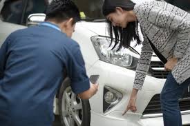 Selanjutnya dokumentasikan bagian mobil yang lecet untuk dilampirkan dalam proses pengajuan klaim. Begini Cara Klaim Asuransi Garda Oto Antara News