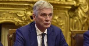 Jun 28, 2021 · il processo è stato rinviato a lunedì prossimo, 5 luglio per l'arringa dell'avvocato francesco romito che difende il colonnello giuseppe de donno. Servizi Segreti Conte Nomina Tre Vicedirettori Della Volpe E Massagli All Aise Carlo De Donno All Aisi Il Fatto Quotidiano