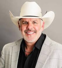 Ian Shelley's Instagram, Twitter & Facebook