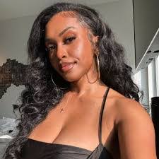 Kisha Barnes's Instagram, Twitter & Facebook