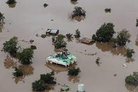 Hundreds of people have been killed and hundreds of thousands more affected. Ciclone Idai O Mundo Ajuda O Sudeste Africano Atlantico