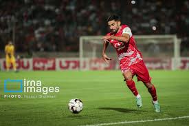 چرا مدافع تیم ملی با پرسپولیس تمدید نمی‌کند؟/ دوراهی سخت پیش روی محمدی