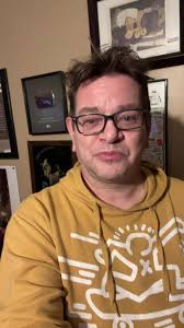 A friendly and pragmatic teacher tip from your old YouTube EDU guru  HipHughes. Is this how I do the TikToky? #teacher #teachersoftiktok