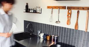 賃貸の壁に貼れる 本物のタイルって 貼って剥がせる diyタイル シリーズ インテリア 家具 収納 アイデア diy タイル