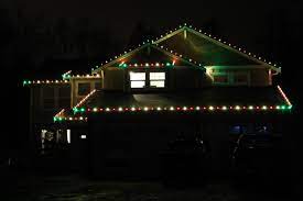 Alternating Red White With Green Bulbs On The Corners Christmas Lighting Christmas Lights Custom Design