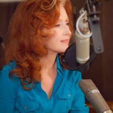 Listen to I Don't Want Anything To Change (Live with Maia Sharp from  Peoria, IL May 4, 2009) by Bonnie Raitt in jenci playlist online for free 