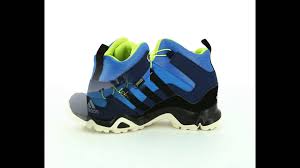 Kis Sezonu Adidas Terrex Mid Gtx K Cocuk Botu Http Www Vipcocuk Com Cocuk Bot Cizme Modelleri Vipcocuk Com Da Satilan Tum Markalar Urunle Cizmeler Adidas Bot